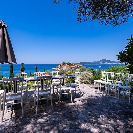 Sun Rose Apartments Sveti Stefan Eksteriør bilde