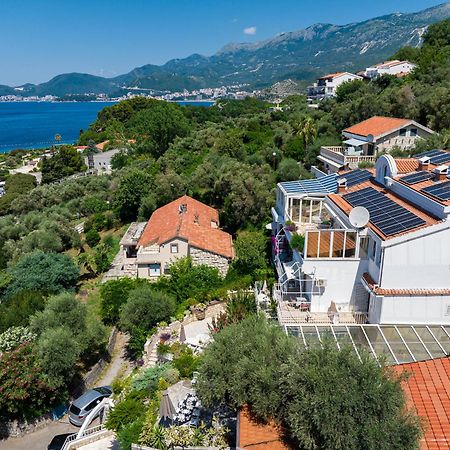 Sun Rose Apartments Sveti Stefan Eksteriør bilde