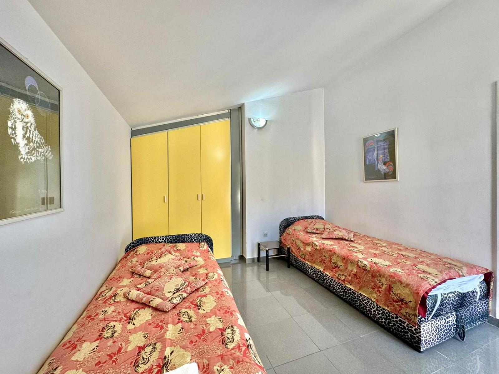 Sun Rose Apartments Sveti Stefan Eksteriør bilde